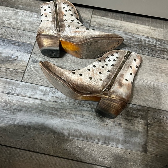 Corral Metallic white Silver tan Studded Western Booties with Turquoise Lining - Picture 9 of 14
